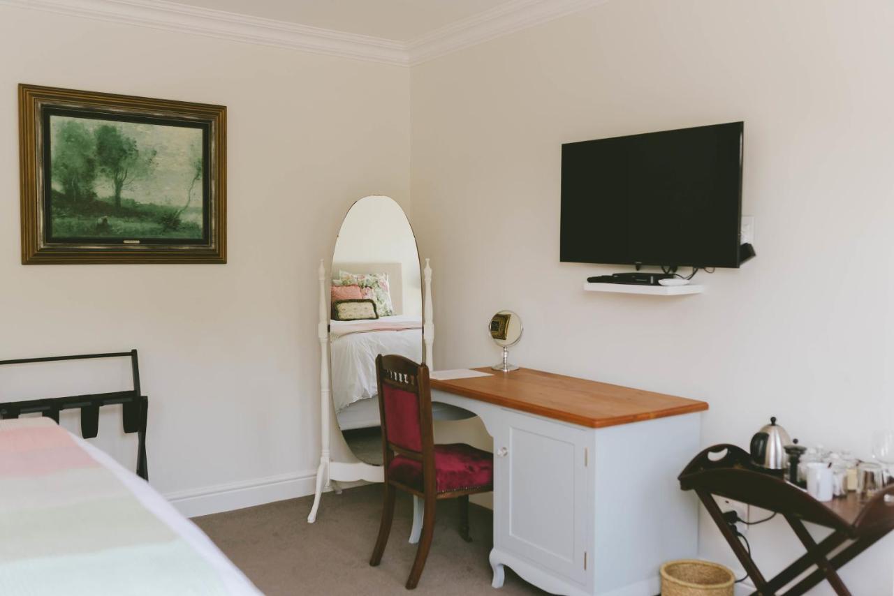The Victorian Goose (Adults Only) Bed & Breakfast Cape Town Exterior photo